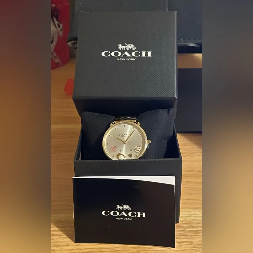 NEW COACH Women's Elliot Gold-Tone Stainless Steel Bracelet Watch 36mm - Picture 4 of 6